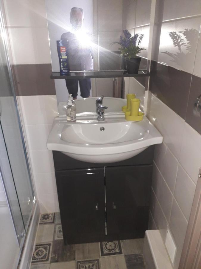 Residence D'Anjou - Grand Studio Avec Balcon Et Parking Privatif Perpignan Zewnętrze zdjęcie